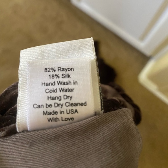 Silk Velvet Brown Dress 👗 - Picture 6 of 10